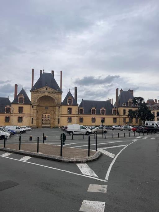 Fontainebleau Hypercentre Place D'Armes 2 Chambres Eksteriør bilde